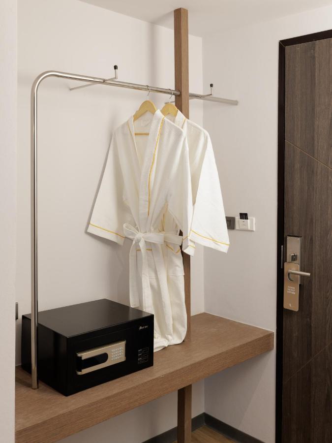 Pure Eleven Hotel Bangkok Makkasan المظهر الخارجي الصورة