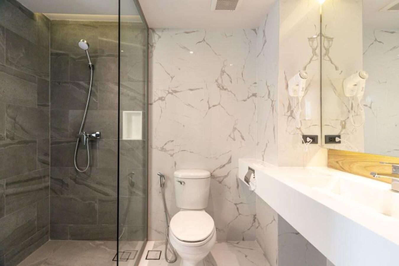 Pure Eleven Hotel Bangkok Makkasan المظهر الخارجي الصورة