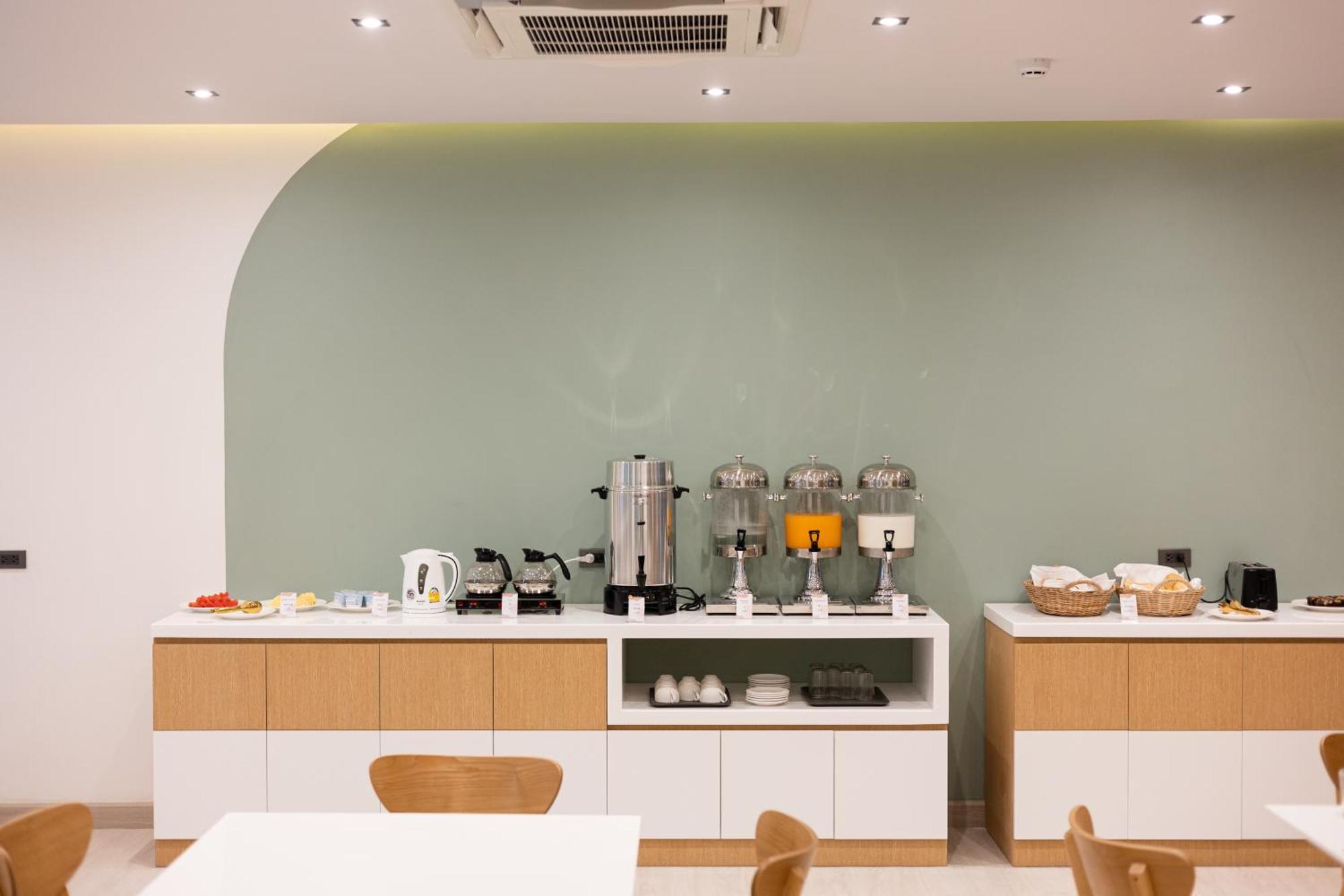 Pure Eleven Hotel Bangkok Makkasan المظهر الخارجي الصورة